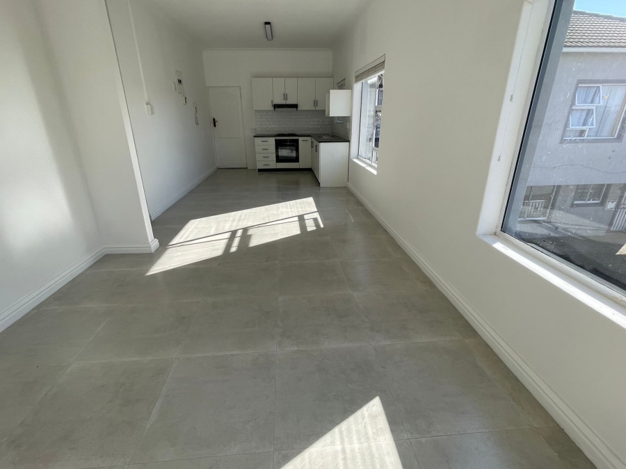 2 Bedroom Property for Sale in Wetton Western Cape